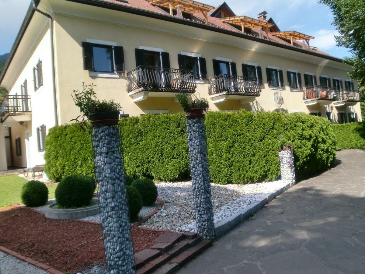 Garten- & Loggia-Appartement Herrenhaus Dellach im Drautal 외부 사진