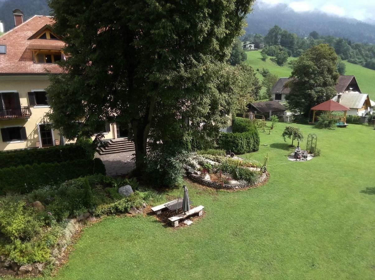 Garten- & Loggia-Appartement Herrenhaus Dellach im Drautal 외부 사진