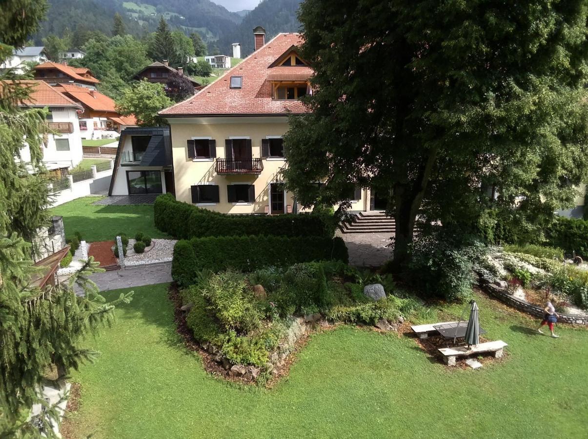 Garten- & Loggia-Appartement Herrenhaus Dellach im Drautal 외부 사진