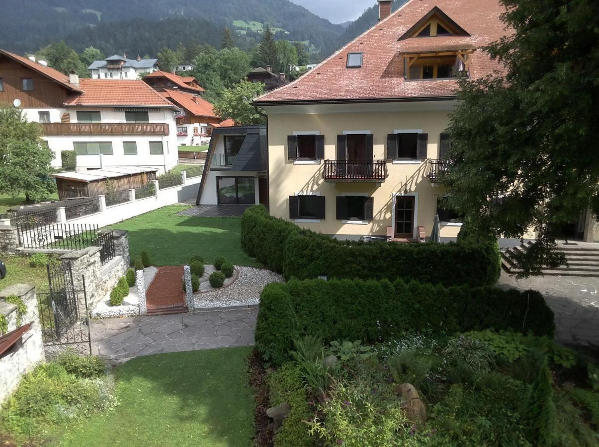 Garten- & Loggia-Appartement Herrenhaus Dellach im Drautal 외부 사진