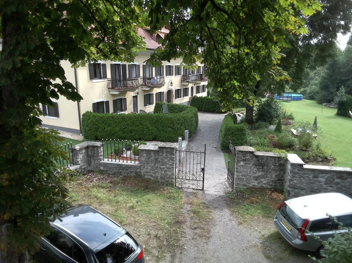 Garten- & Loggia-Appartement Herrenhaus Dellach im Drautal 외부 사진